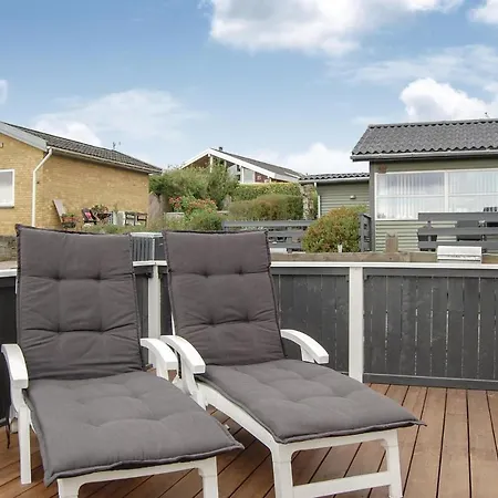 Two-bedroom Holiday In Ferienhaus *