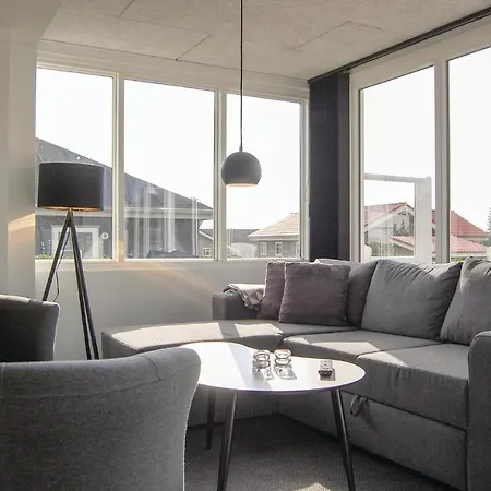 Ferienhaus Two-bedroom Holiday In Sjolund